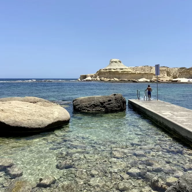 Things to do in Gozo - Xwejni Bay