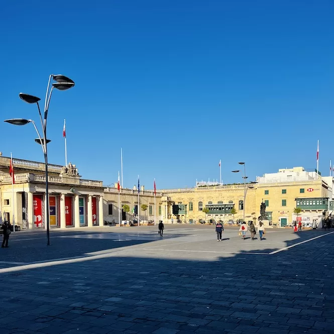What to do in Valletta - St. George’s Square