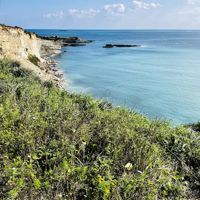 Hike in Malta's South - a Coastline of Xrobb L-Ghagin