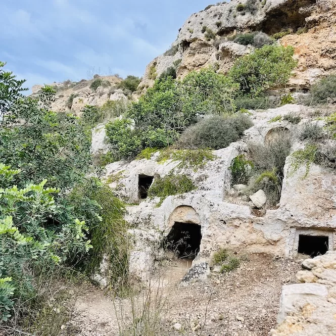 Victoria Lines Malta - Caves in the Valley