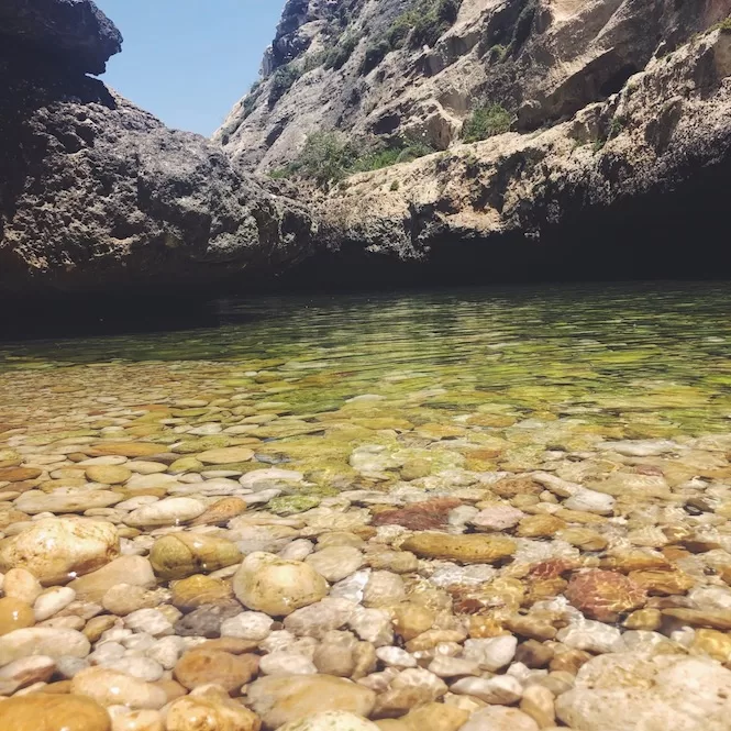 Wied il-Ghasri - Pebbles and Clear Waters