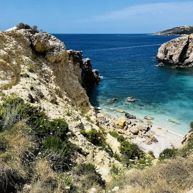 Hike from Mgarr Harbour to Hondoq Bay - Barbaggan Rocks