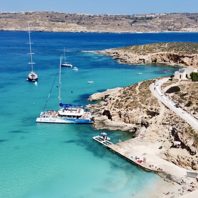 Malta Blue Lagoon Tour - Tour Boats in Comino
