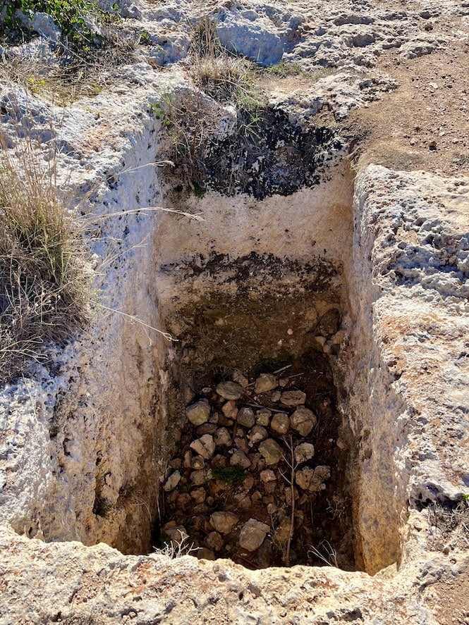 Xemxija Heritage Trail - Punic Tomb